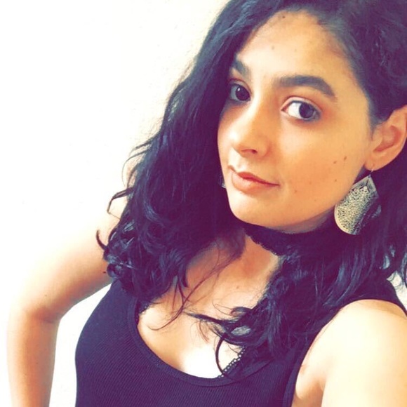 Meet your Posher, Val - Picture 7 of 8